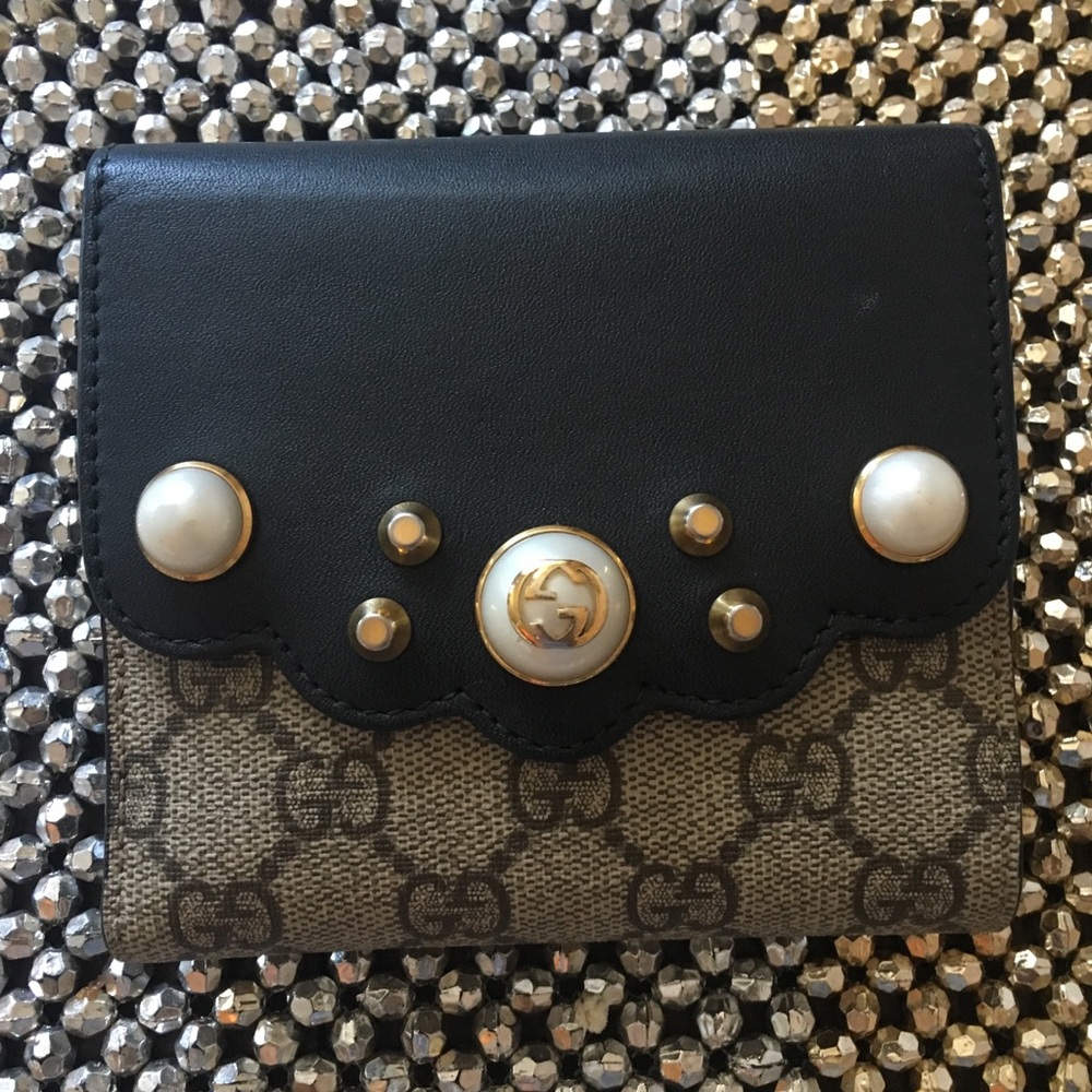 Gucci GG Supreme Monogram Pearl Studded Wallet